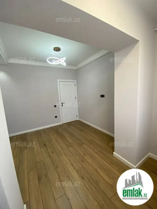 Satılır 2 otaqlı köhnə tikili 55 m²