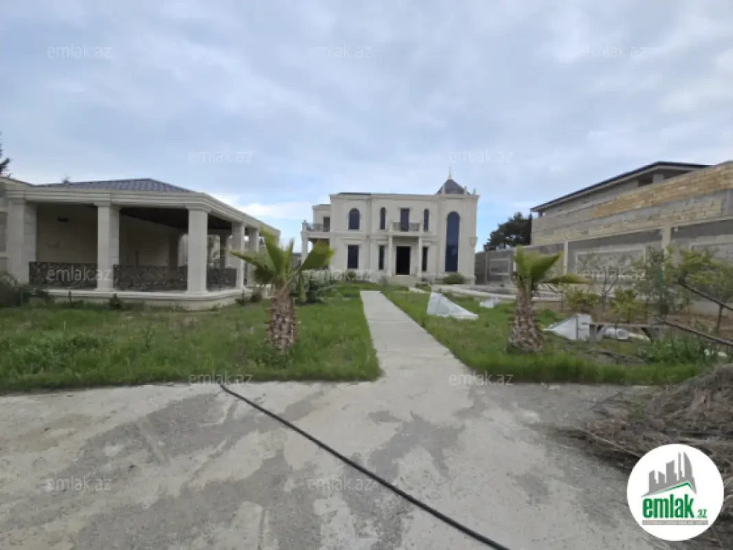 Satılır 5 otaqlı həyət evi 400 m²