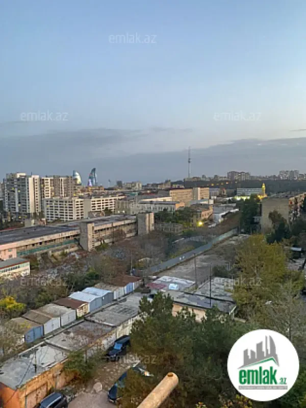 Satılır 3 otaqlı köhnə tikili 110 m²