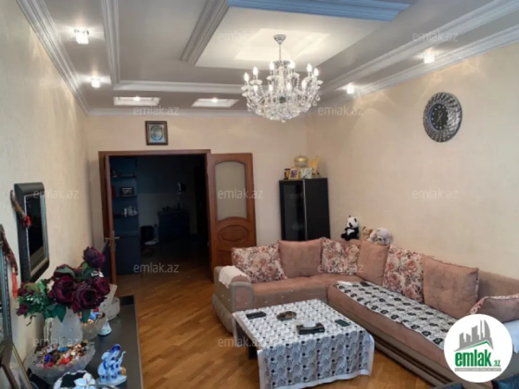 Satılır 3 otaqlı yeni tikili 120 m²