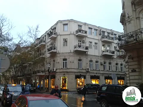 Satılır 2 otaqlı köhnə tikili 65 m² — Bakı 2 otaq 65.00 m²