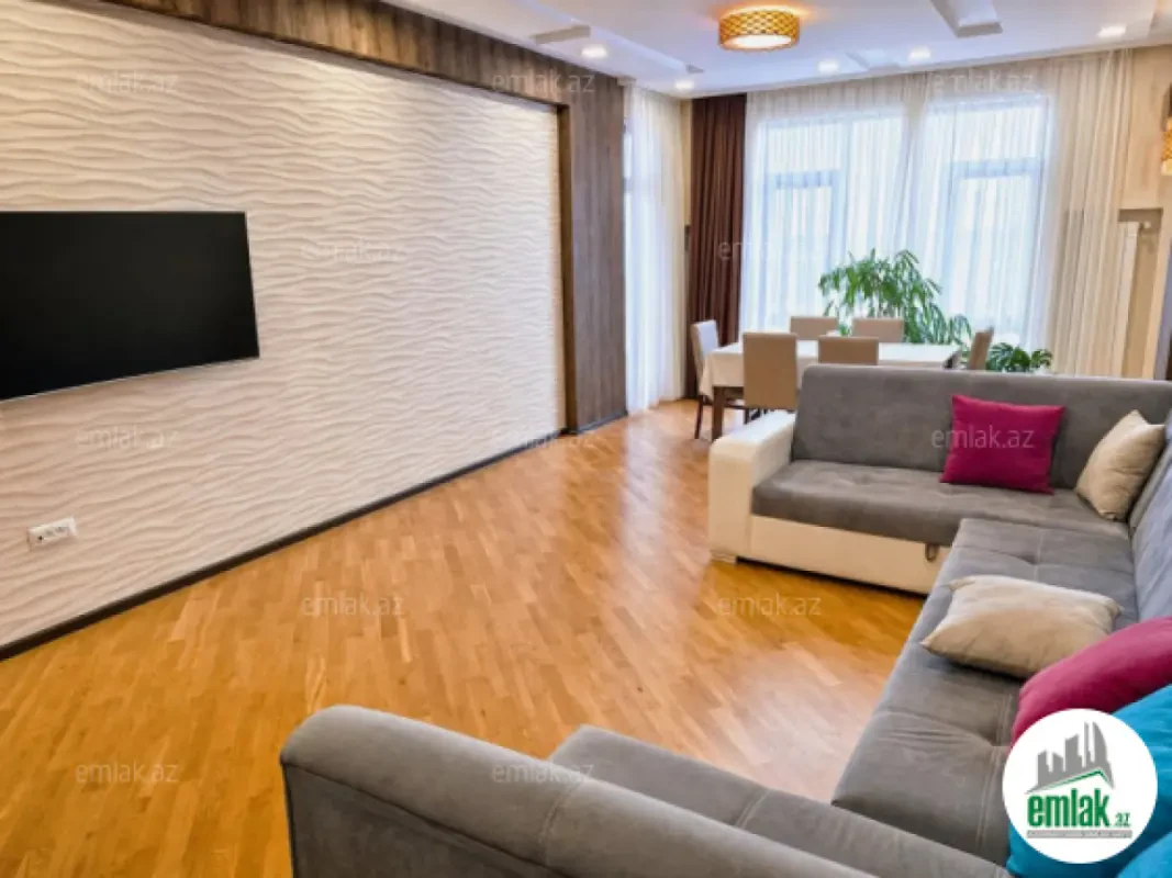 Satılır 3 otaqlı yeni tikili 150 m²