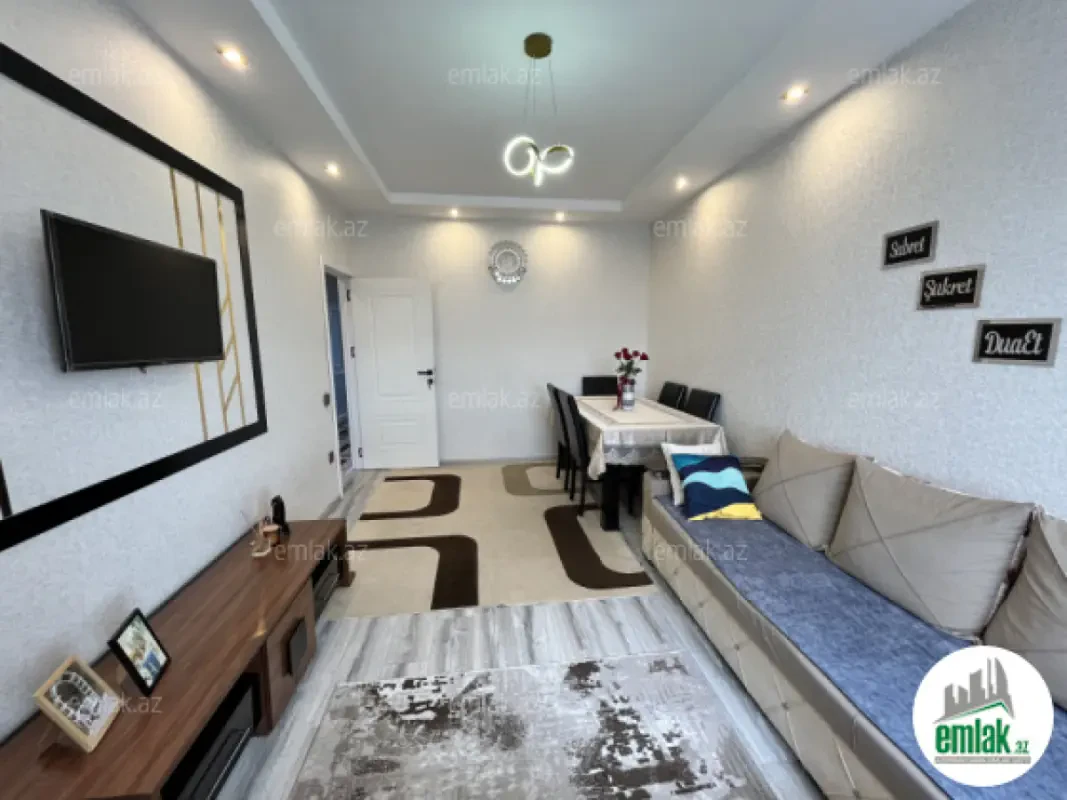 Satılır 4 otaqlı köhnə tikili 82 m²