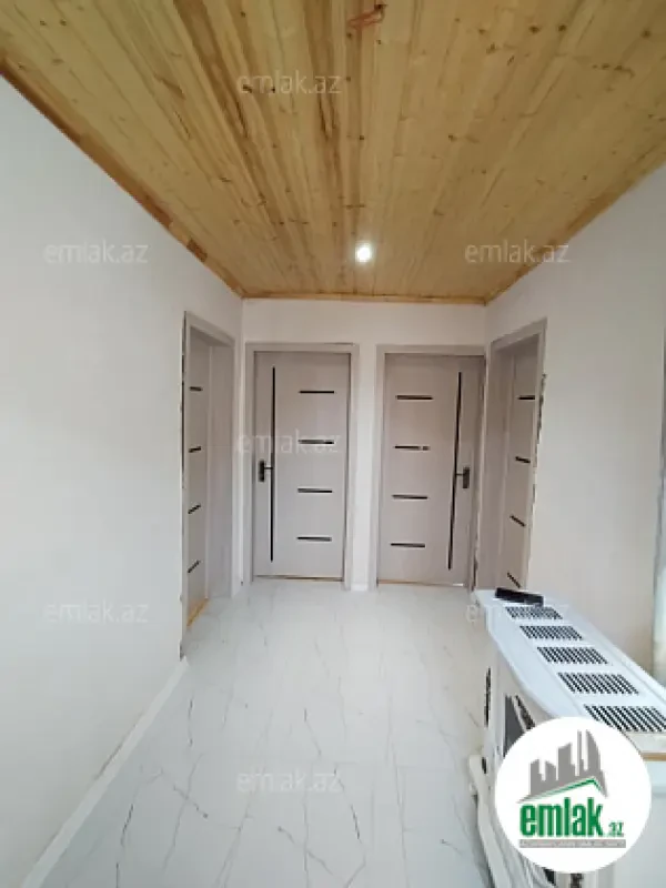 Satılır 3 otaqlı həyət evi 1 m²