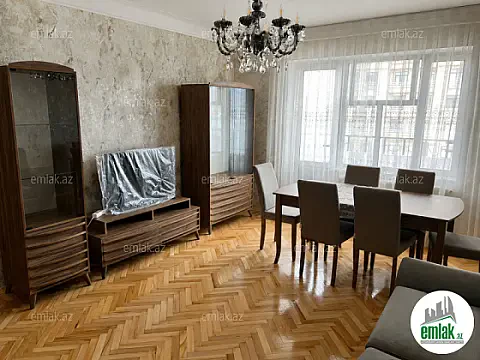 Satılır 3 otaqlı köhnə tikili 80 m² — Bakı 3 otaq 80.00 m²