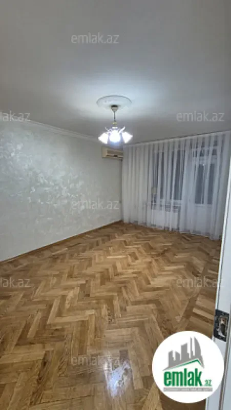 Satılır 1 otaqlı köhnə tikili 30 m²