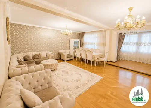 Satılır 5 otaqlı köhnə tikili 130 m² — Bakı 5 otaq 130.00 m²