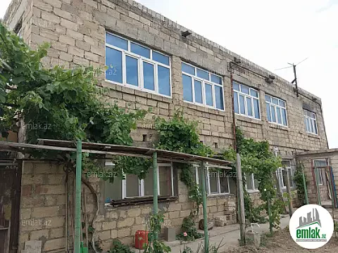 Satılır 8 otaqlı köhnə tikili 218 m² — Bakı 8 otaq 218.00 m²
