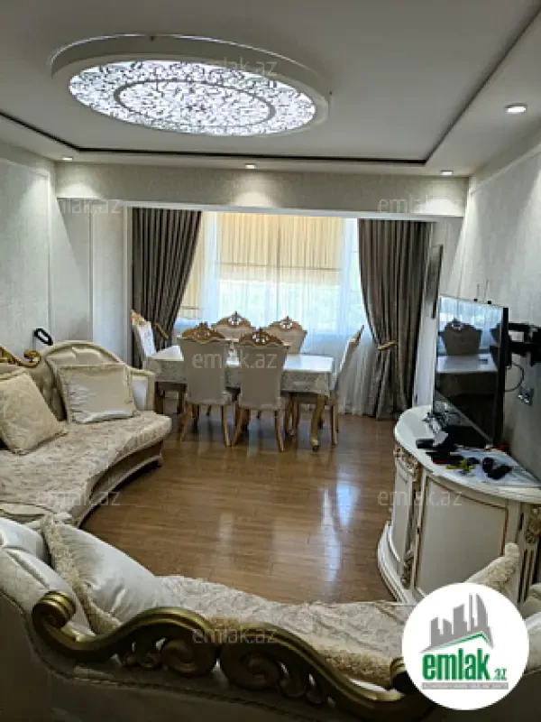 Satılır 3 otaqlı köhnə tikili 80 m²