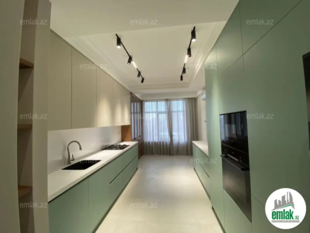Satılır 3 otaqlı yeni tikili 137 m²