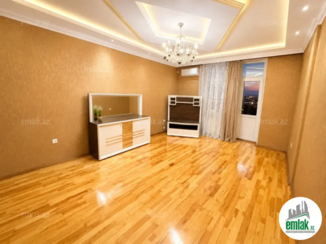 Satılır 3 otaqlı yeni tikili 110 m²