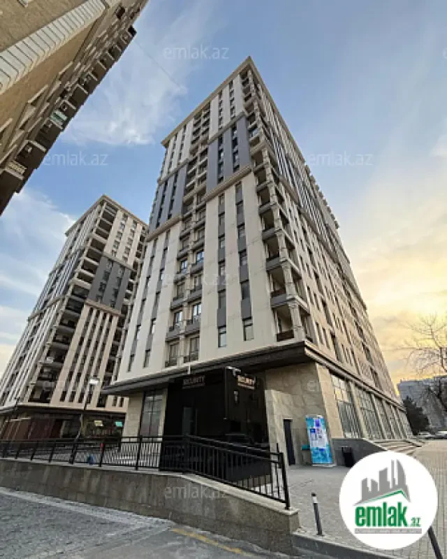 Satılır 3 otaqlı yeni tikili 125 m²