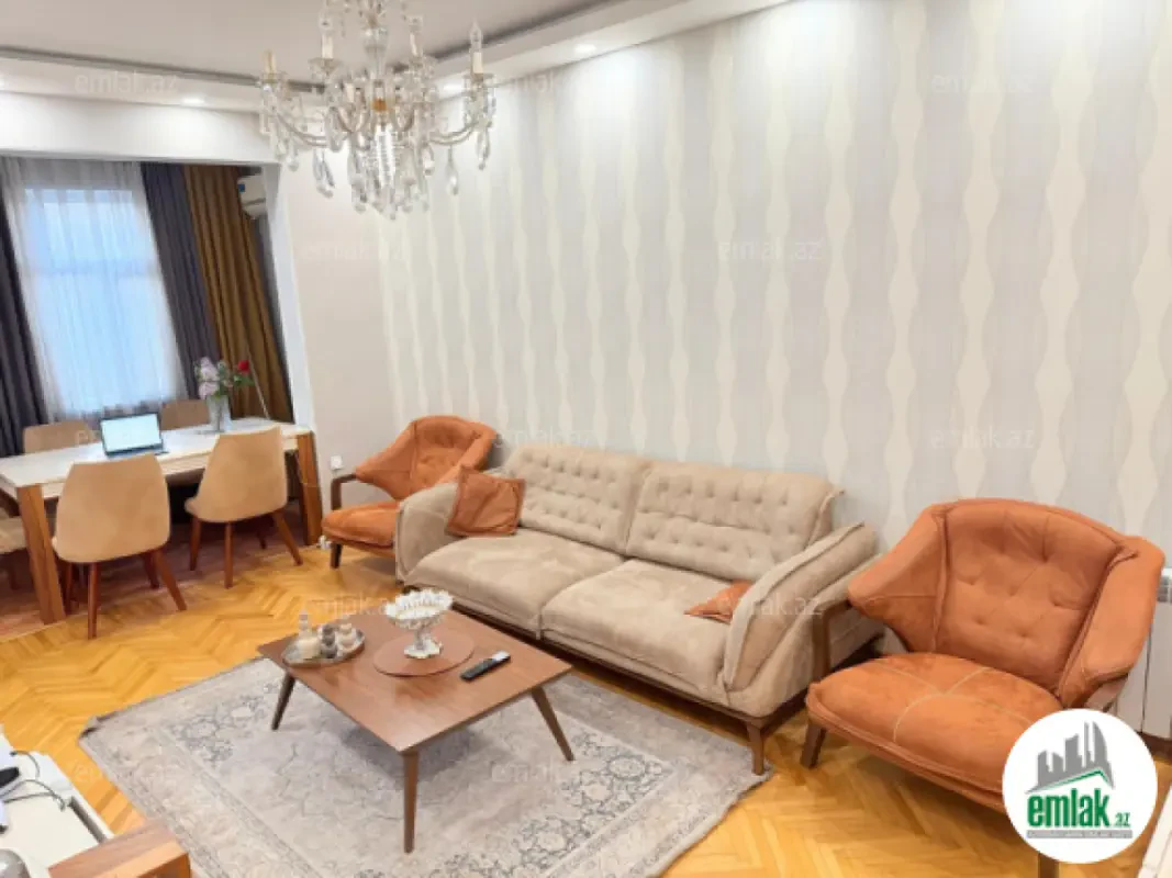 Satılır 3 otaqlı köhnə tikili 70 m²