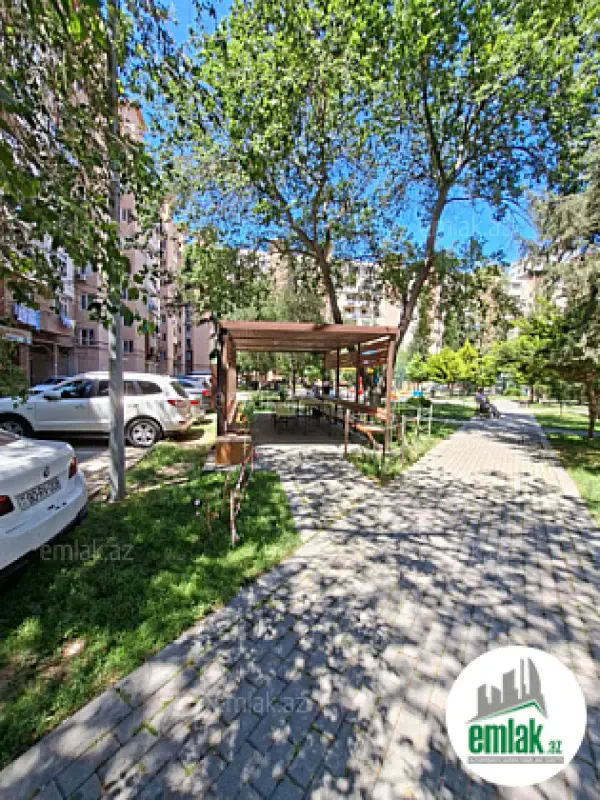 Satılır 3 otaqlı köhnə tikili 65 m²