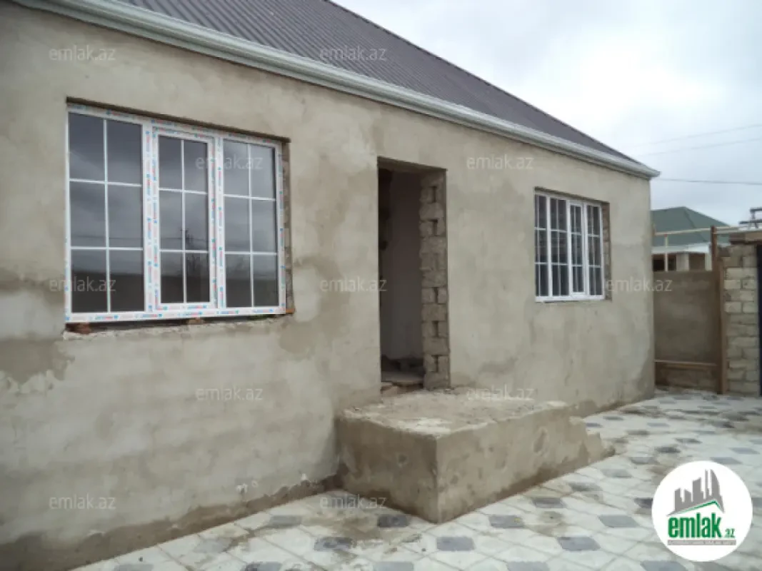 Satılır 3 otaqlı həyət evi 105 m²