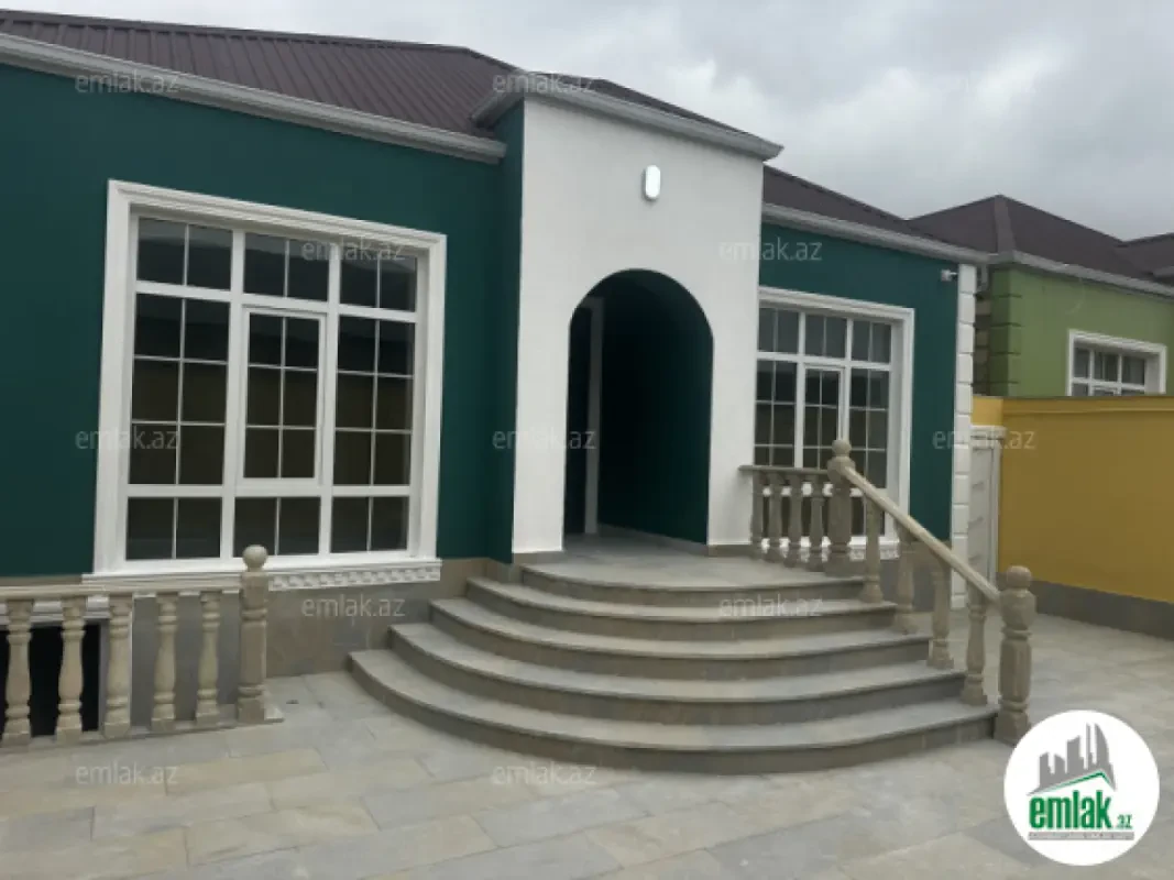 Satılır 4 otaqlı həyət evi 100 m²