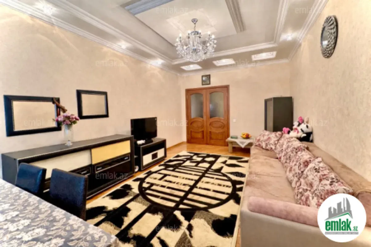 Satılır 3 otaqlı yeni tikili 120 m²
