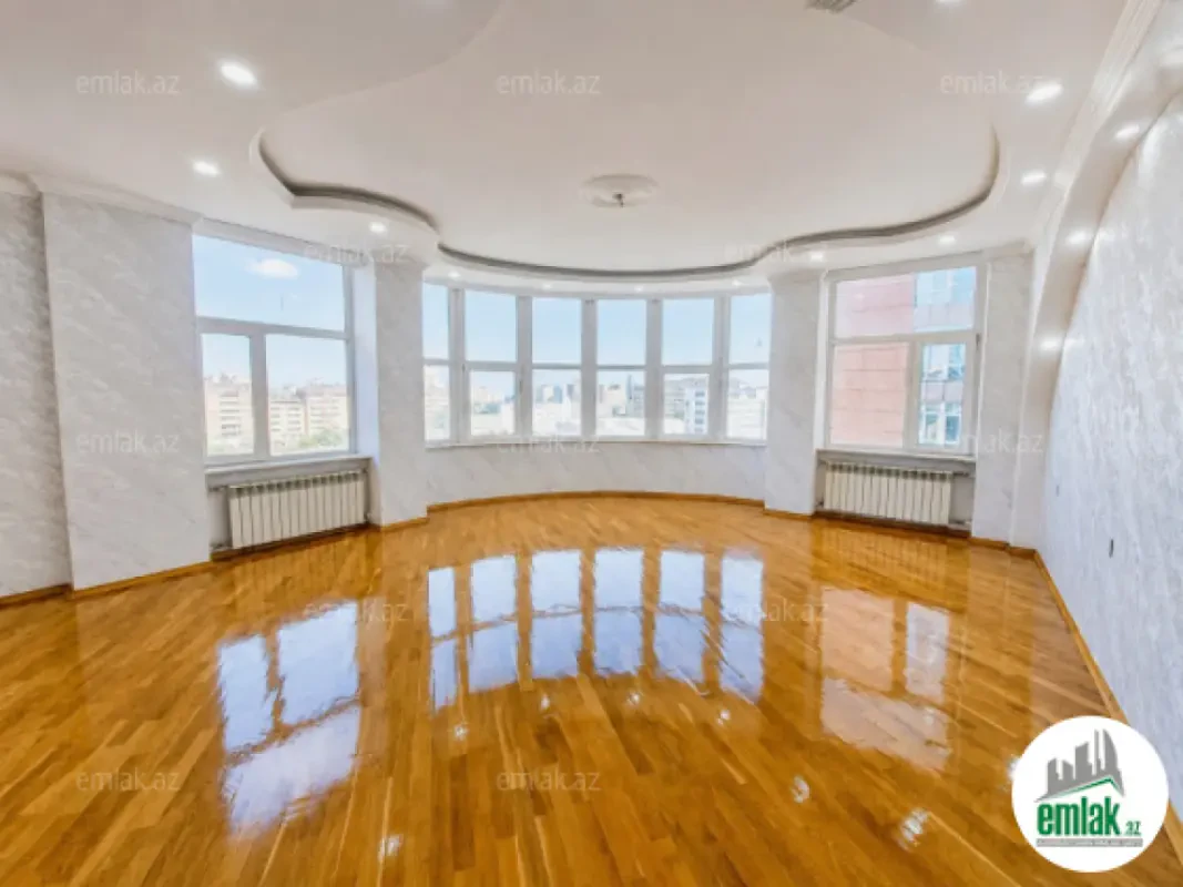 Satılır 3 otaqlı yeni tikili 152 m²