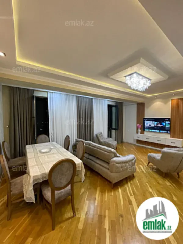 Satılır 4 otaqlı yeni tikili 150 m²