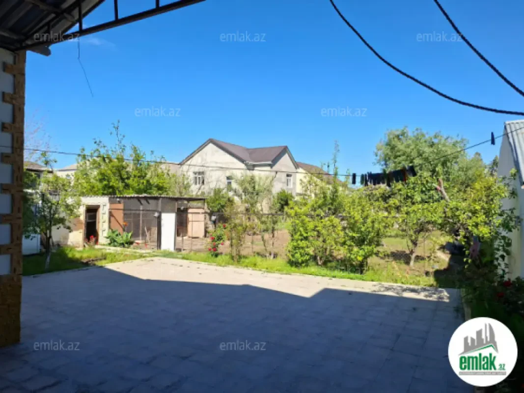 Satılır 4 otaqlı həyət evi 120 m²