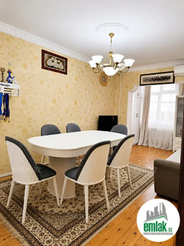 Satılır 3 otaqlı köhnə tikili 85 m²