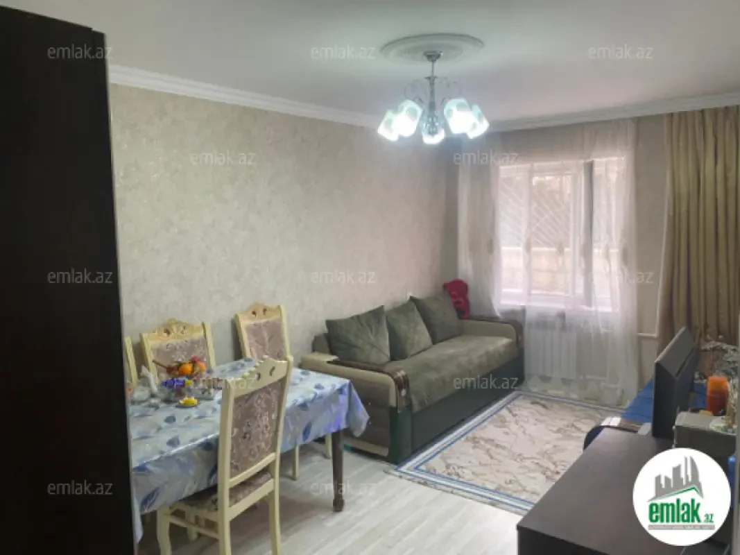 Satılır 2 otaqlı köhnə tikili 45 m²