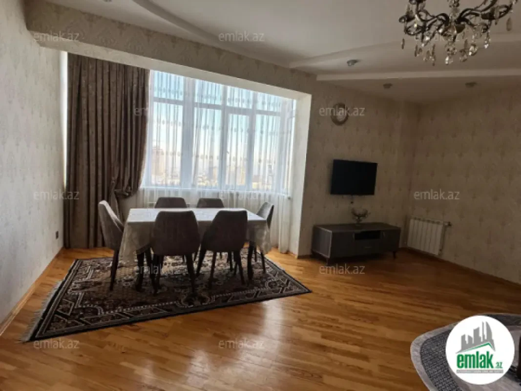 Satılır 3 otaqlı yeni tikili 120 m²