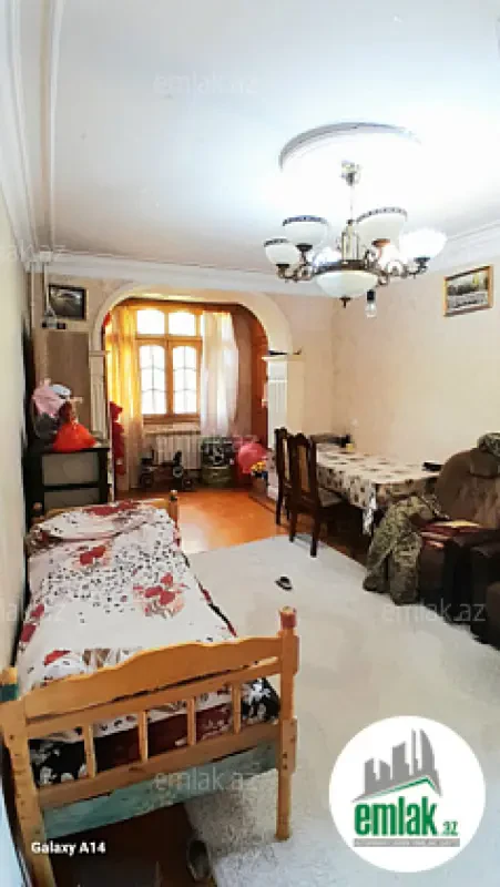 Satılır 2 otaqlı köhnə tikili 48 m²