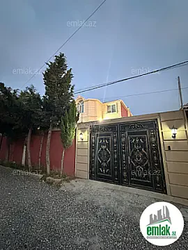 Satılır 7 otaqlı həyət evi 240 m² — Bakı 7 otaq 240.00 m²