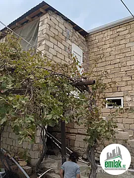 Satılır həyət evi 100 m² — Bakı 100.00 m²
