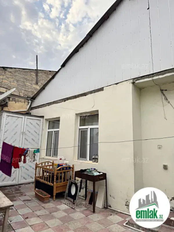 Satılır 4 otaqlı həyət evi 100 m²