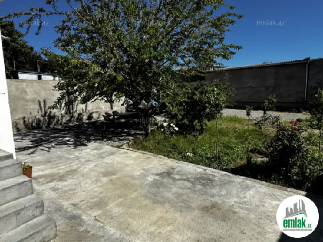 Satılır 3 otaqlı həyət evi 110 m²