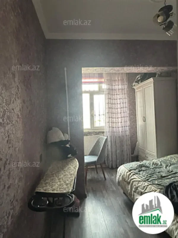 Satılır 2 otaqlı köhnə tikili 50 m²