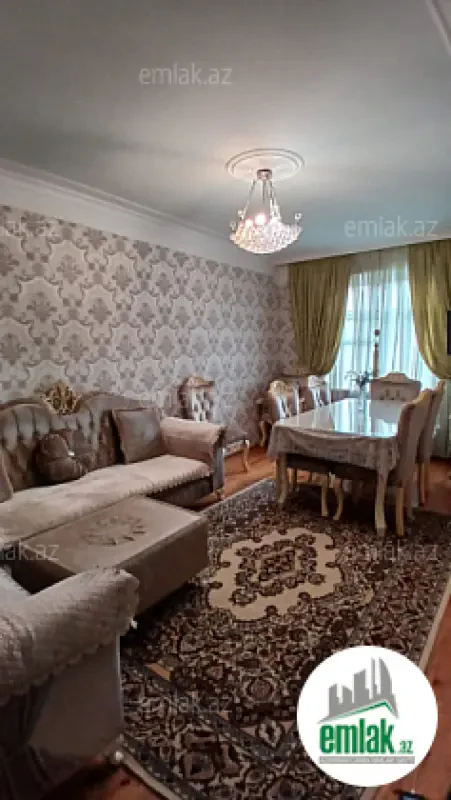 Satılır 3 otaqlı köhnə tikili 80 m²