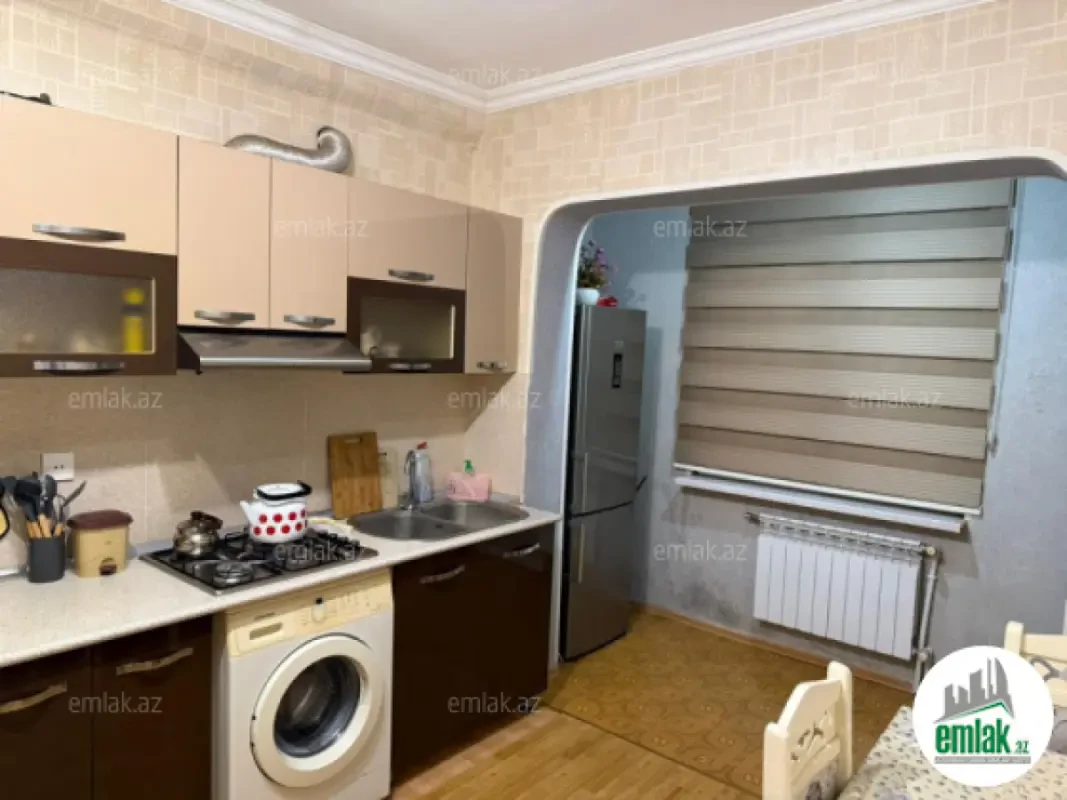 Satılır 2 otaqlı köhnə tikili 70 m²