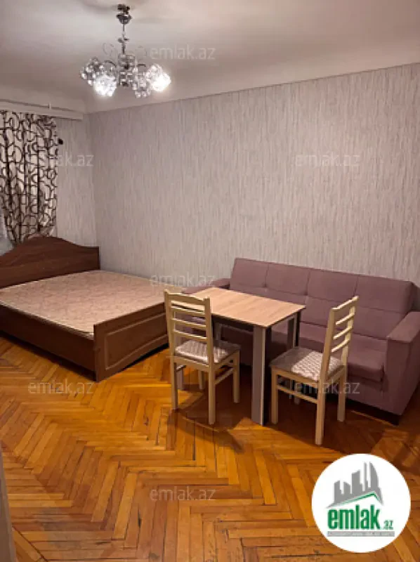 Satılır 2 otaqlı köhnə tikili 40 m²