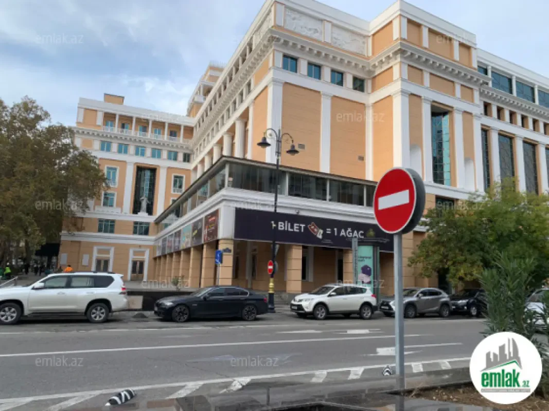 Satılır 3 otaqlı köhnə tikili 100 m²