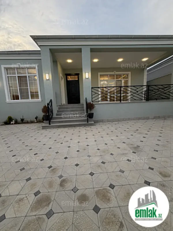 Satılır 4 otaqlı həyət evi 175 m²