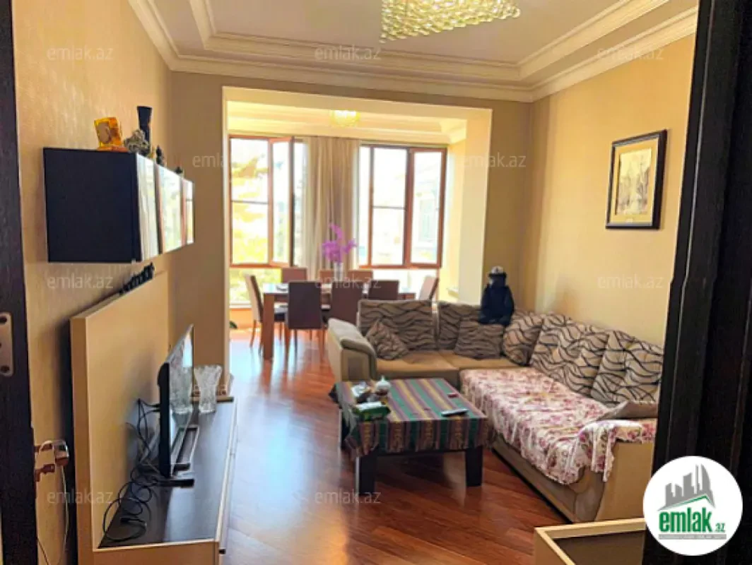 Satılır 3 otaqlı köhnə tikili 85.5 m²