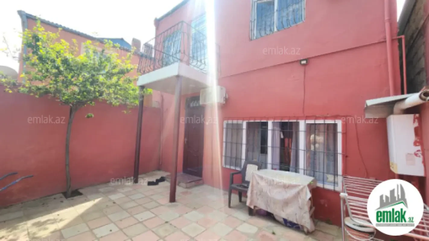 Satılır 4 otaqlı həyət evi 95 m²