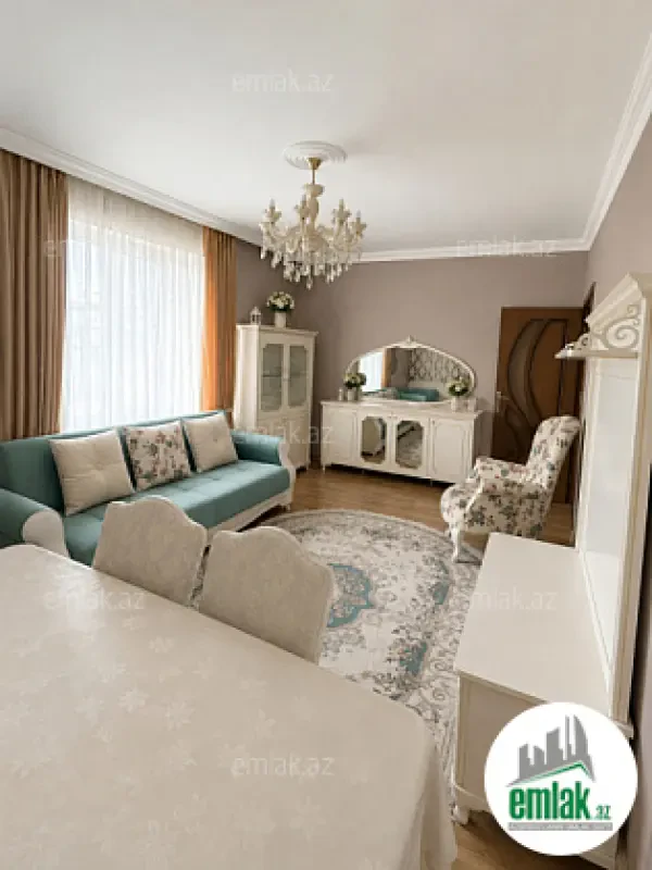 Satılır 2 otaqlı köhnə tikili 70 m²