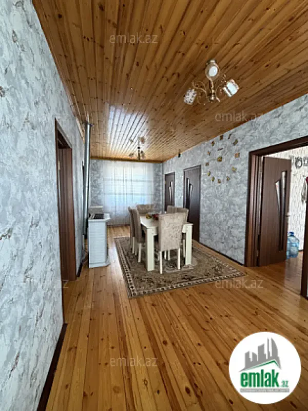 Satılır 6 otaqlı həyət evi 600 m²