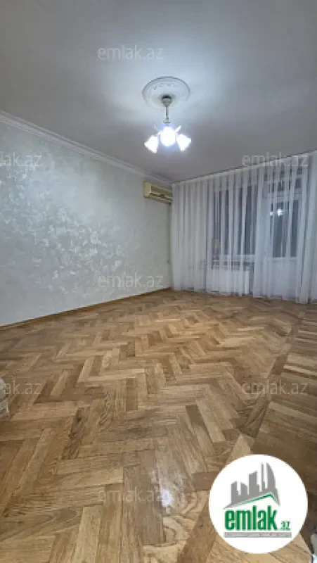 Satılır 1 otaqlı köhnə tikili 35.5 m²