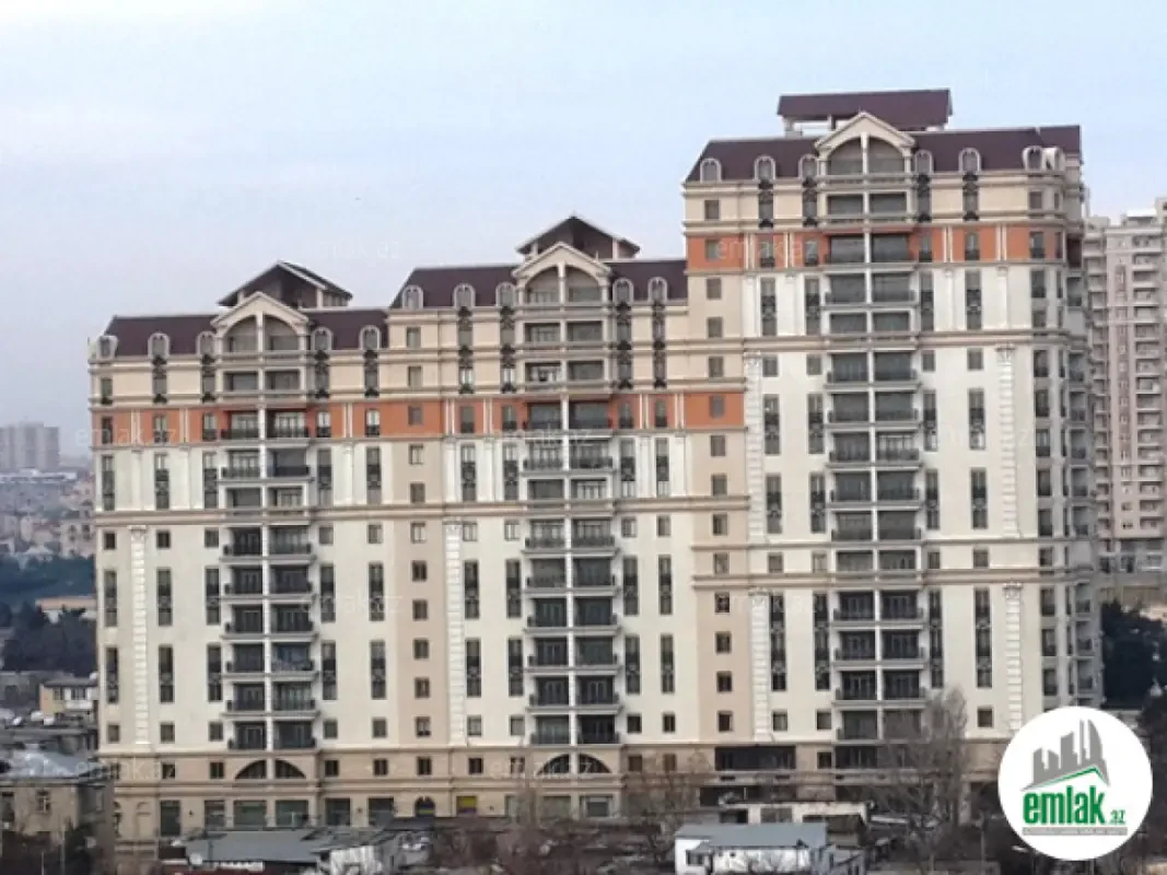 Satılır 4 otaqlı yeni tikili 210 m²