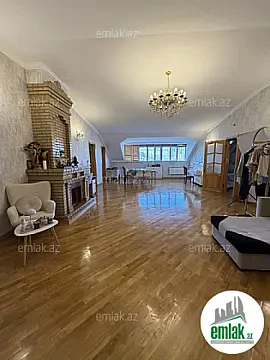 Satılır 8 otaqlı köhnə tikili 400 m² — Bakı 8 otaq 400.00 m²