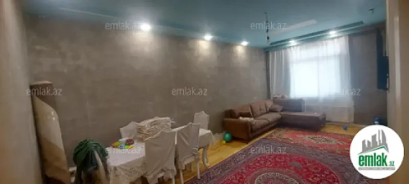 Satılır 4 otaqlı həyət evi 130 m² — Bakı 4 otaq 130.00 m²