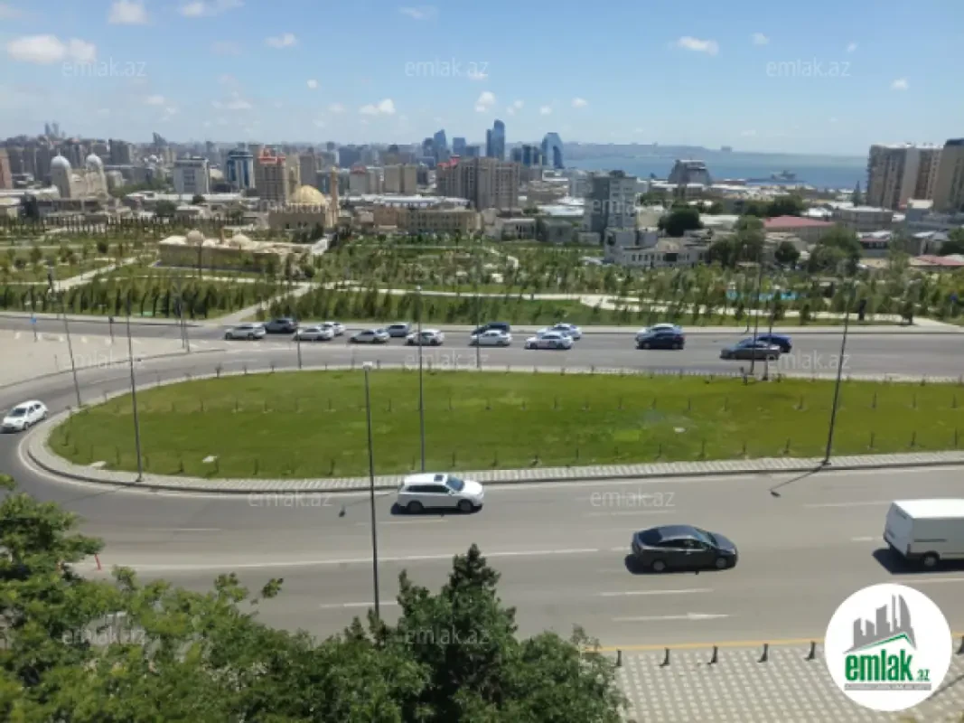 Satılır 3 otaqlı köhnə tikili 75 m²