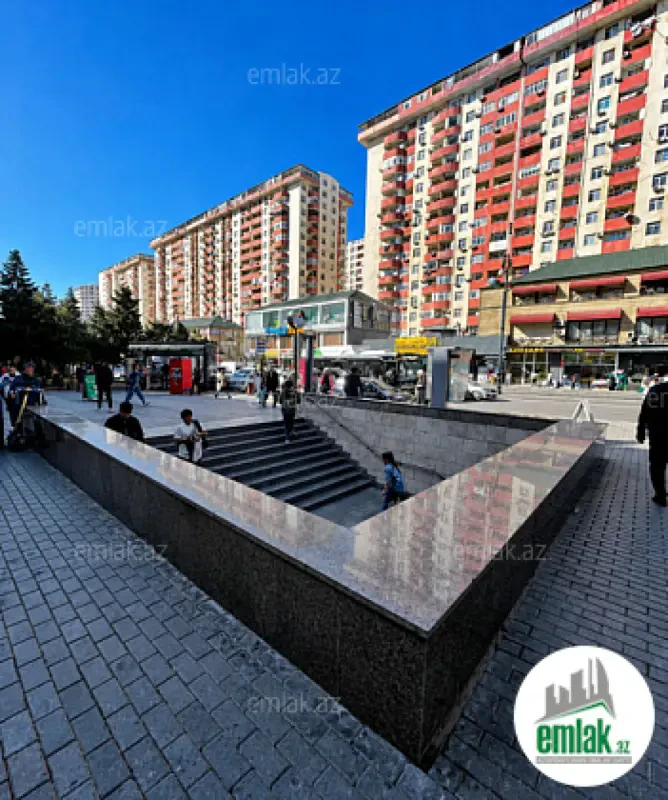Satılır 5 otaqlı köhnə tikili 110 m²