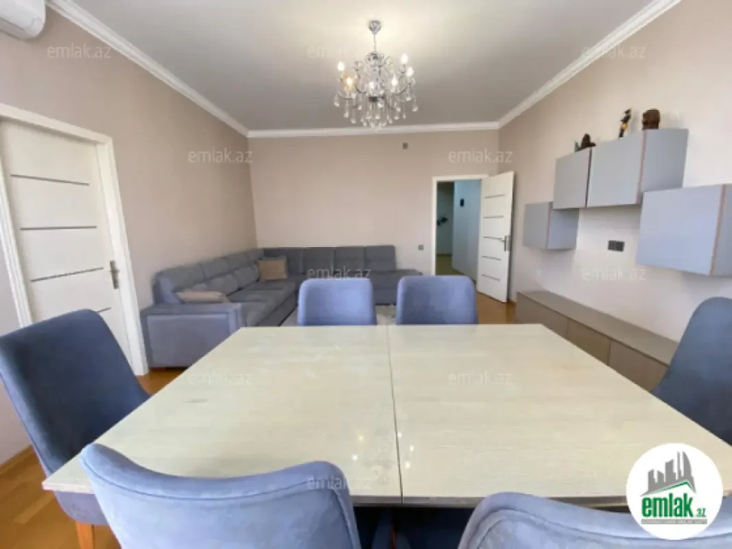 Satılır 3 otaqlı yeni tikili 110 m²