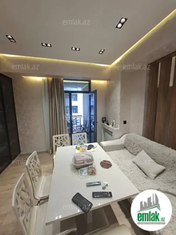 Satılır 2 otaqlı yeni tikili 64 m²